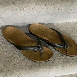 Vionic sandals Silver Sz 10